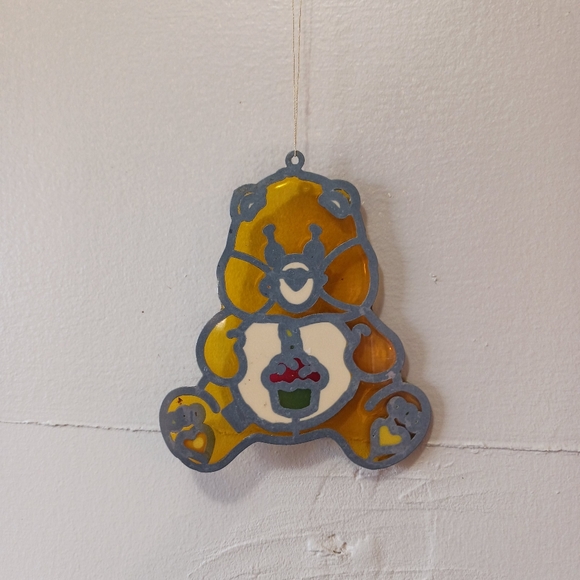 1983 Vintage Makit & Bakit Birthday Care Bear Suncatcher AGC - Picture 3 of 6